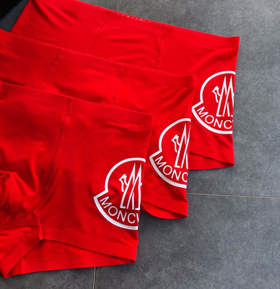 Moncler red oversized white crest boxer briefs - view 2