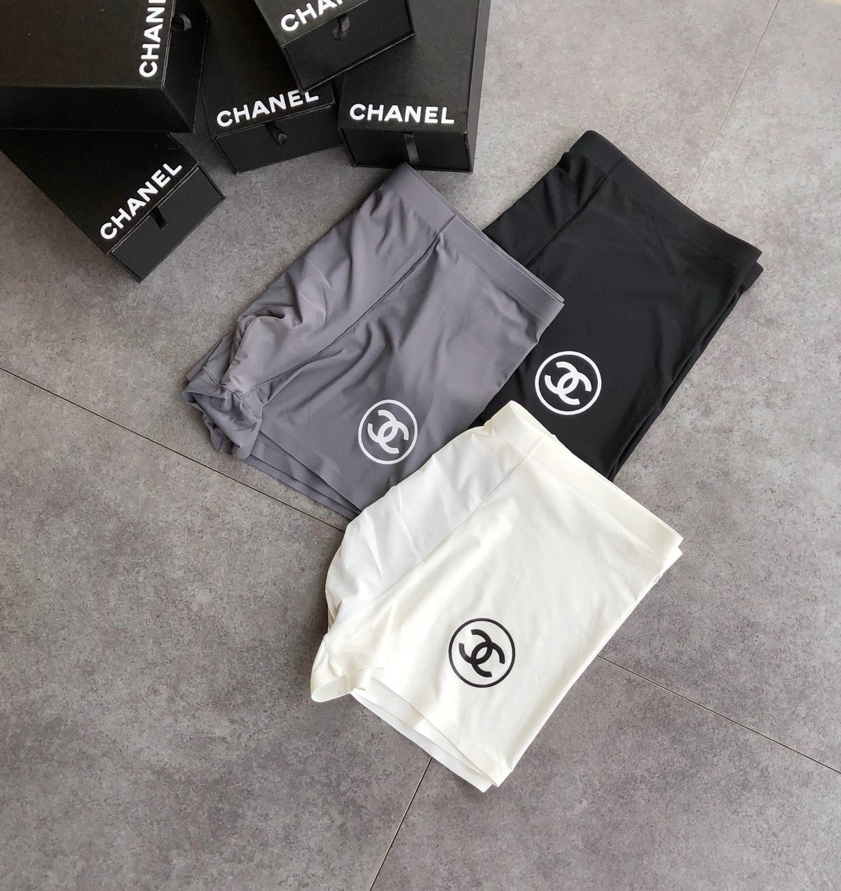 Chanel neutral circular side emblem boxer briefs - view 2