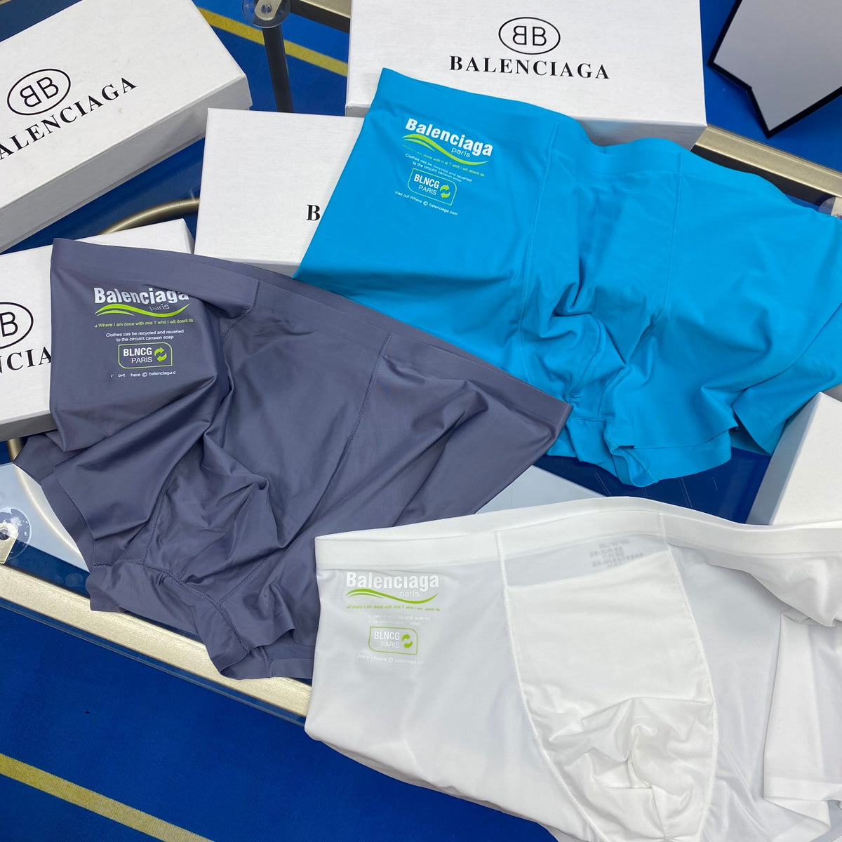 Balenciaga bright front wordmark boxer briefs - view 2