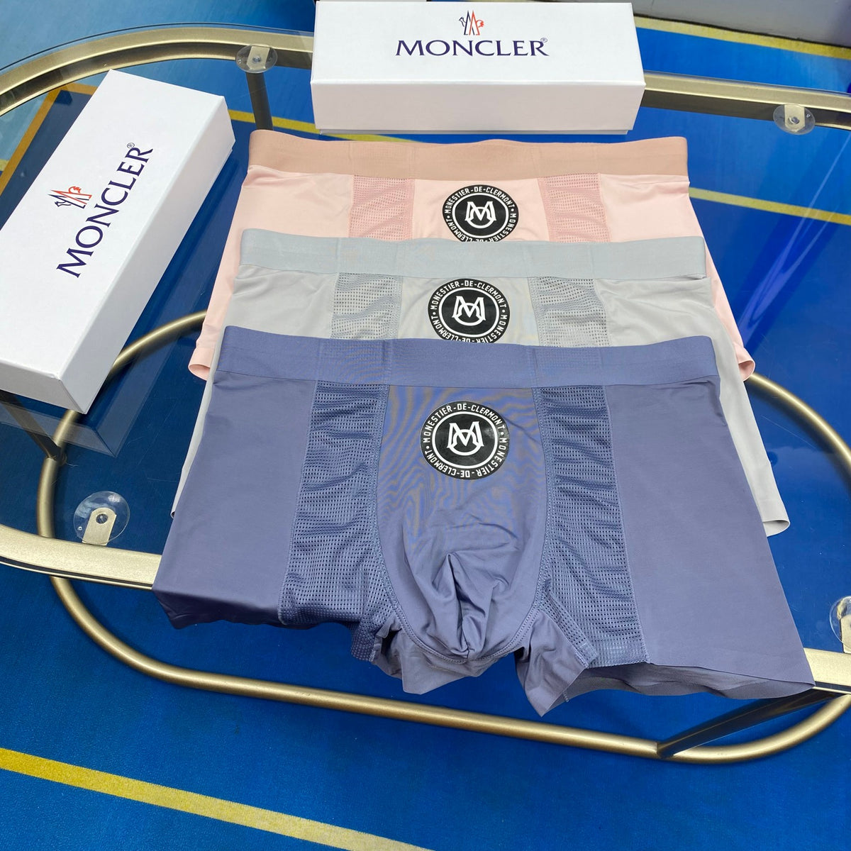 Moncler large circular emblem boxer briefs - view 3