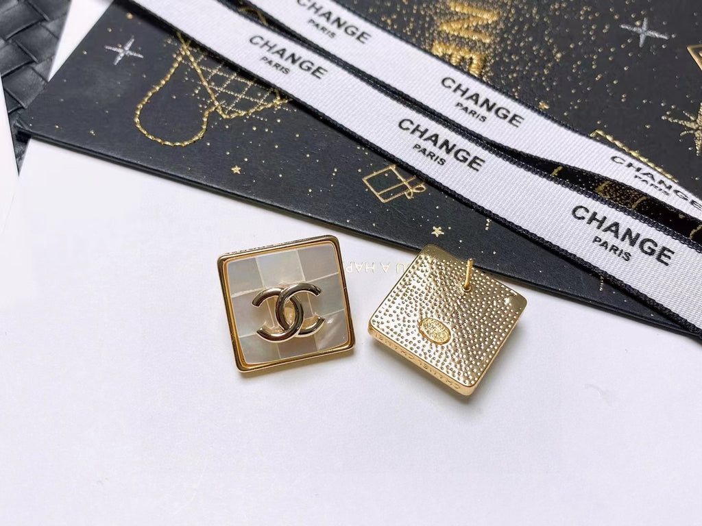 Chanel Gold-Tone Square CC Stud Earrings - album image 4