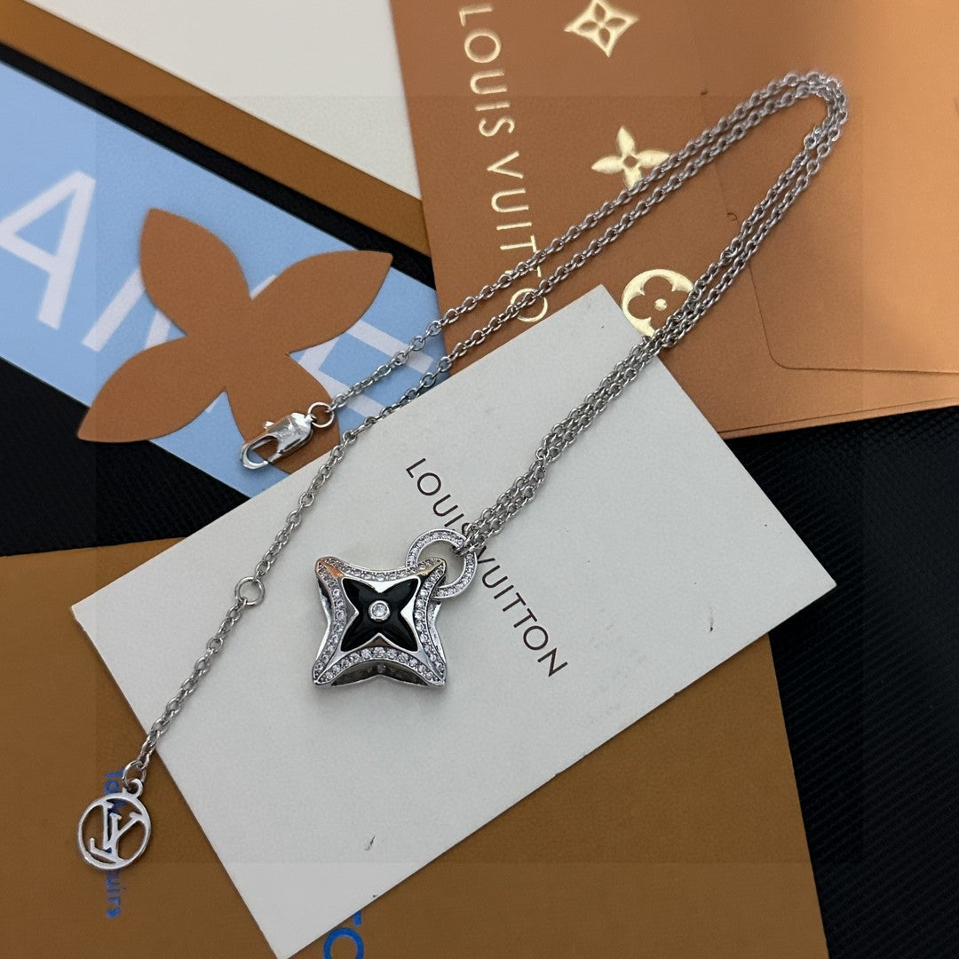Louis Vuitton Double Flower Pendant Necklace - album image 3