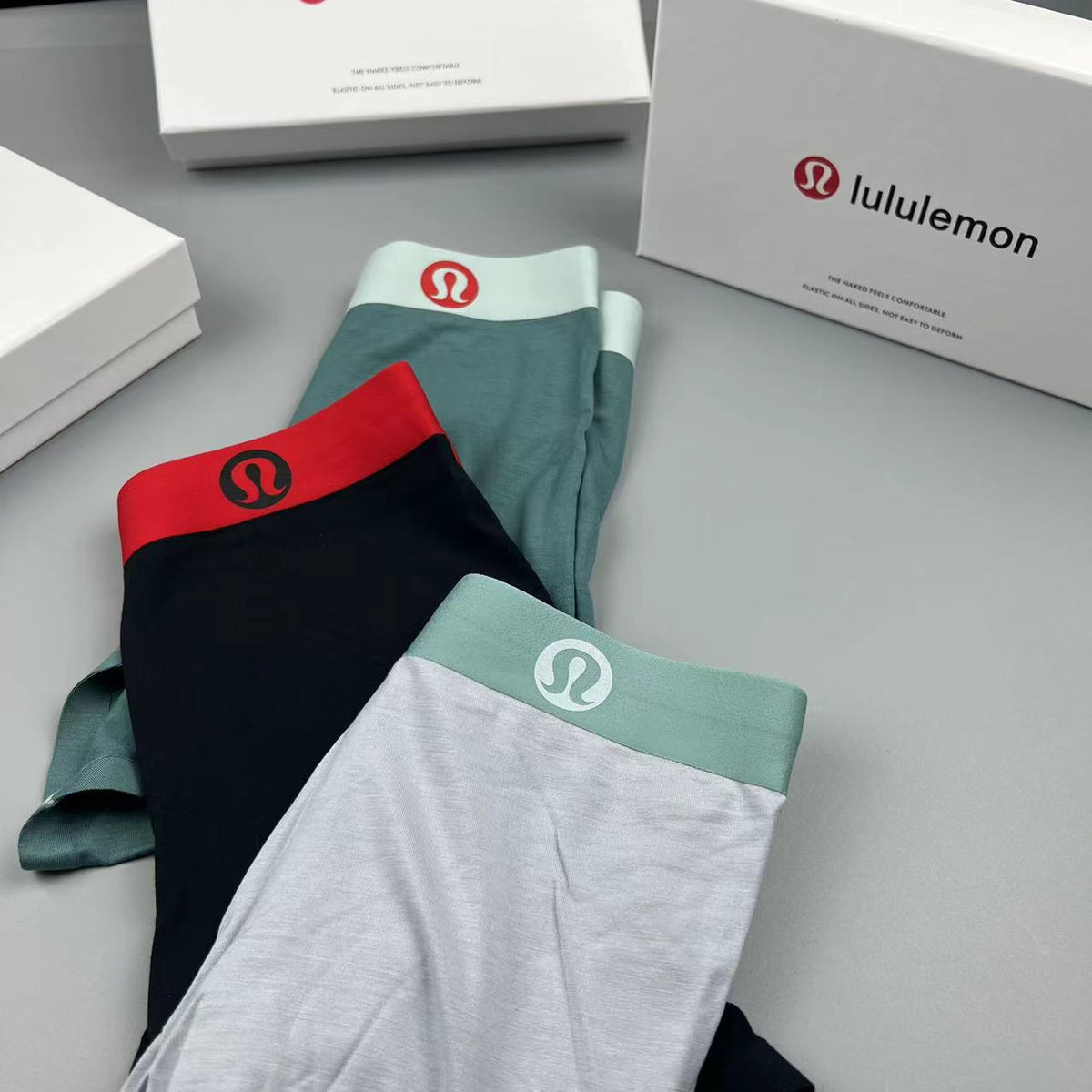Lululemon green red waist emblem boxer briefs - view 5