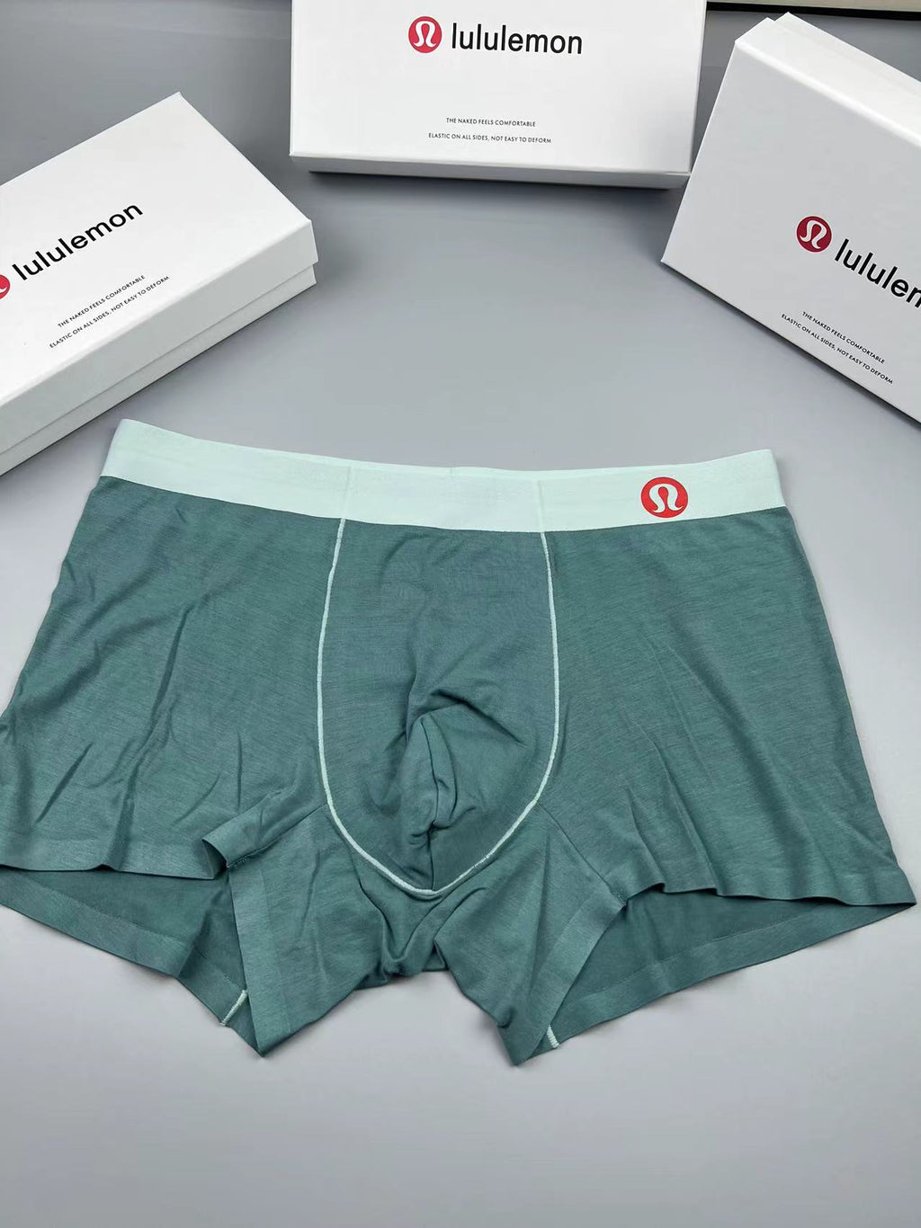 Lululemon green red waist emblem boxer briefs - view 1