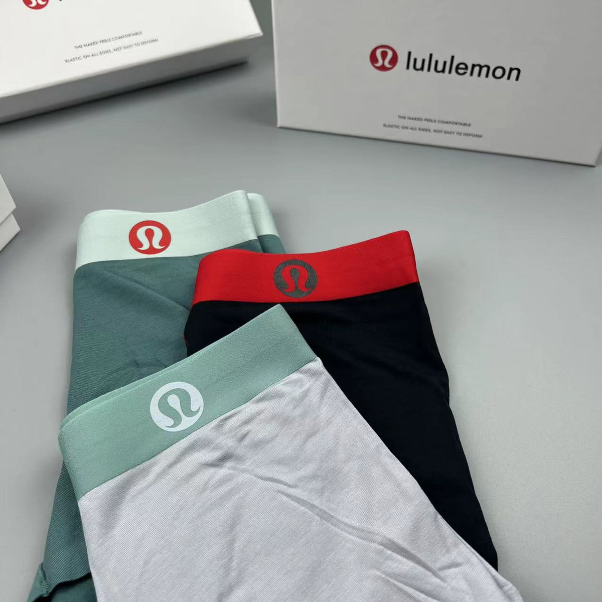 Lululemon green red waist emblem boxer briefs - view 6