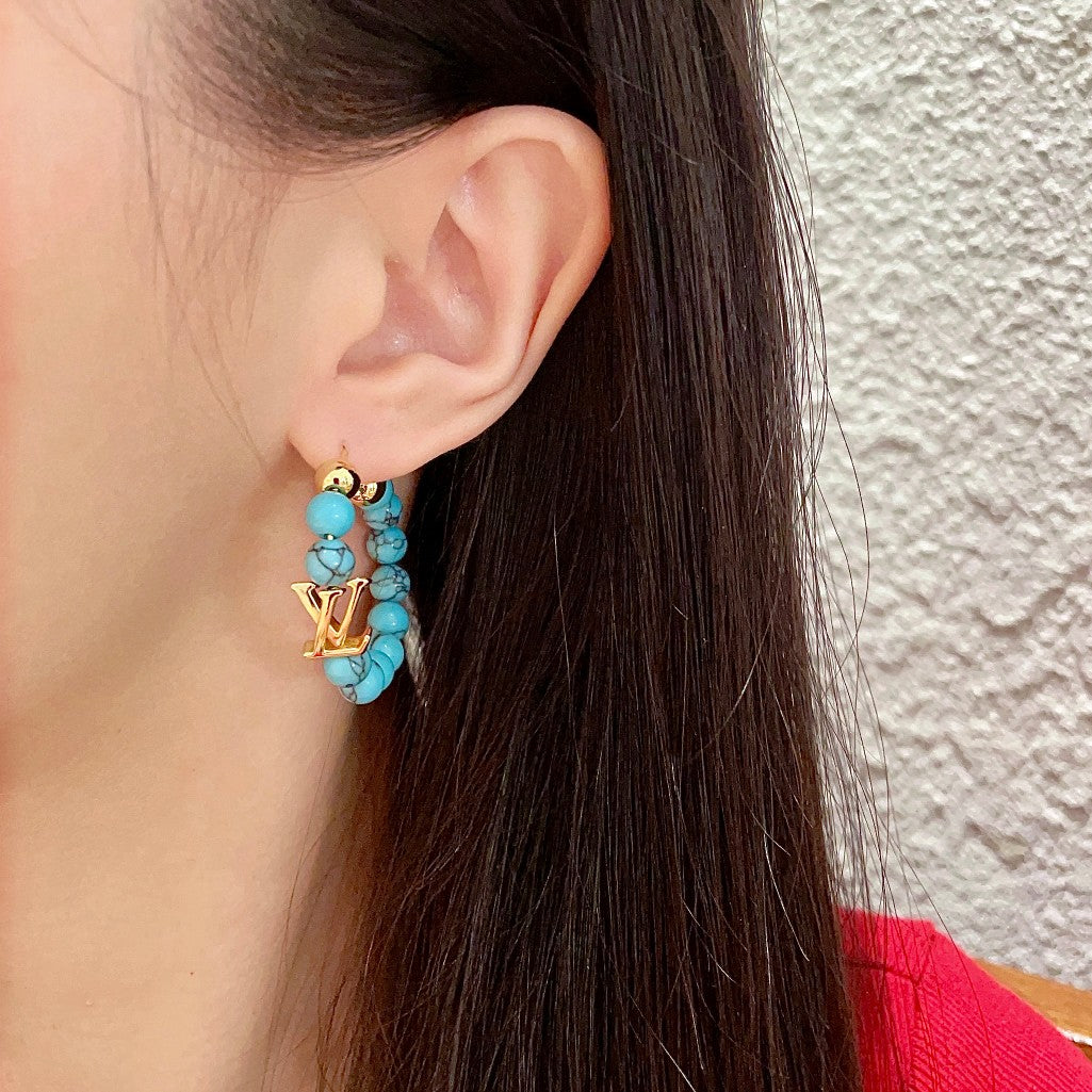Louis Vuitton Clover LV Letter Earrings - album image 4