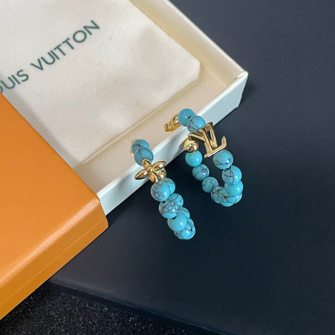 Louis Vuitton Clover LV Letter Earrings - album image 7