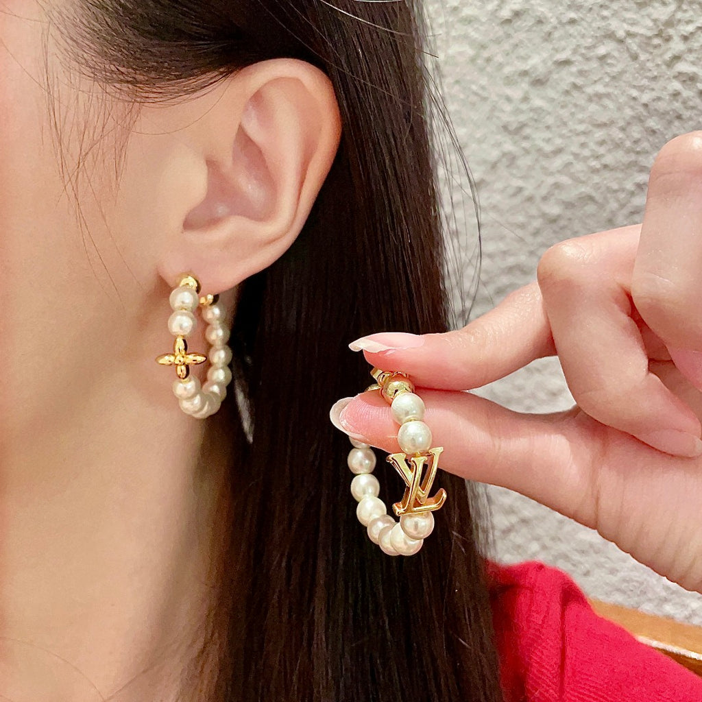 Louis Vuitton Clover LV Letter Earrings - album image 3