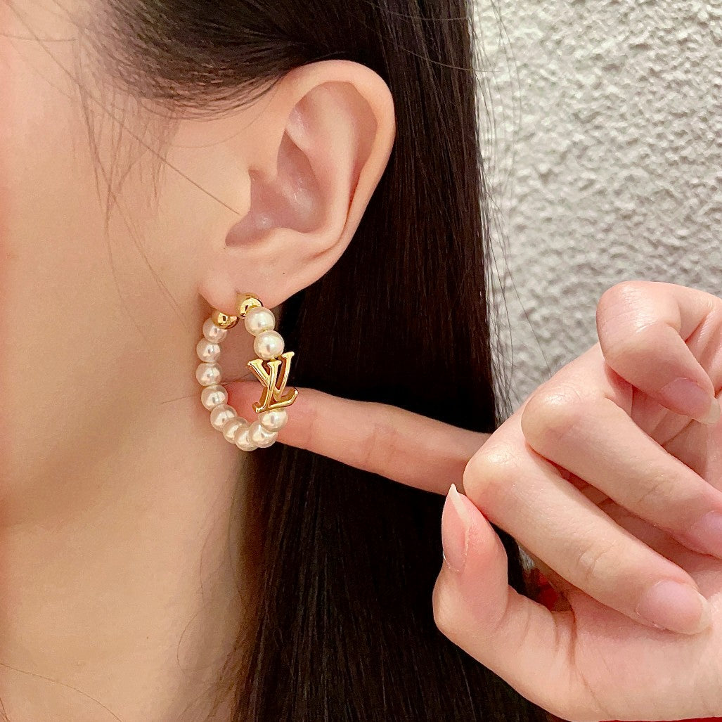 Louis Vuitton Clover LV Letter Earrings - album image 2
