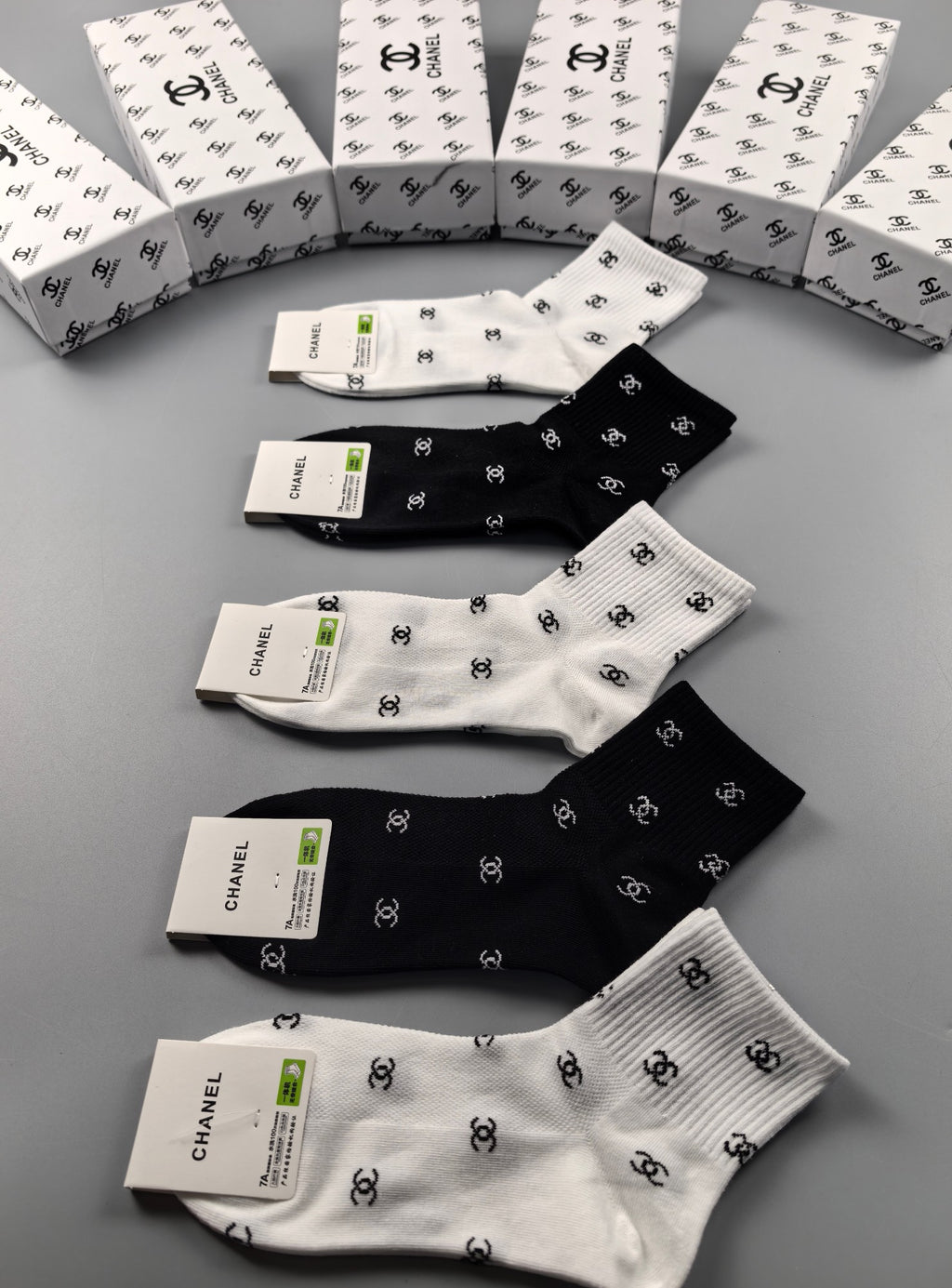Chanel repeated small emblem crew socks - view 1