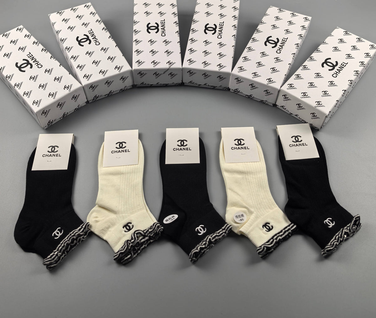 Chanel ruffled contrast cuff ankle socks - view 9
