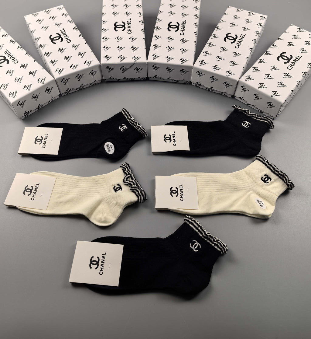 Chanel ruffled contrast cuff ankle socks - view 6