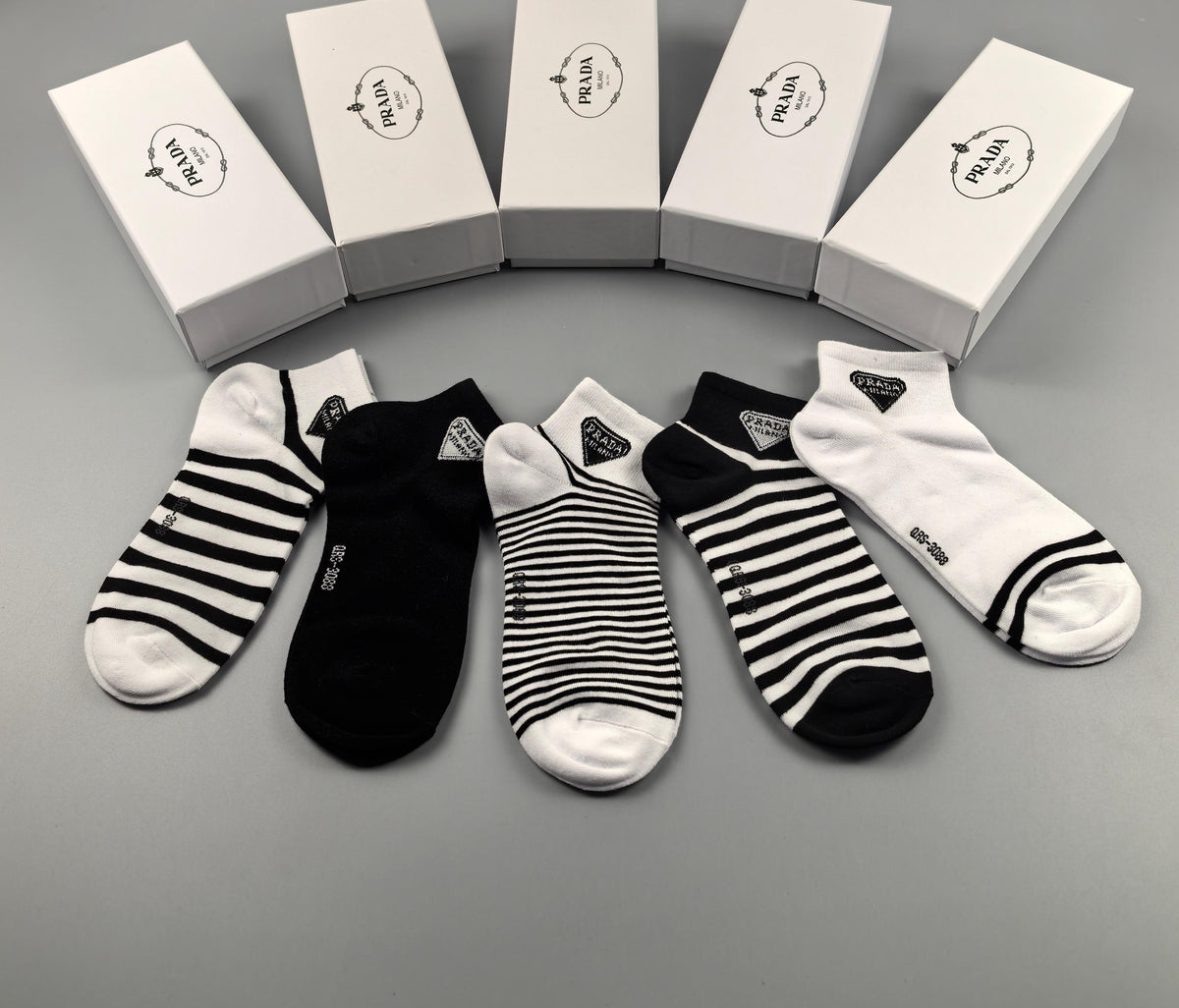 Prada low cut mixed stripes ankle socks - view 3