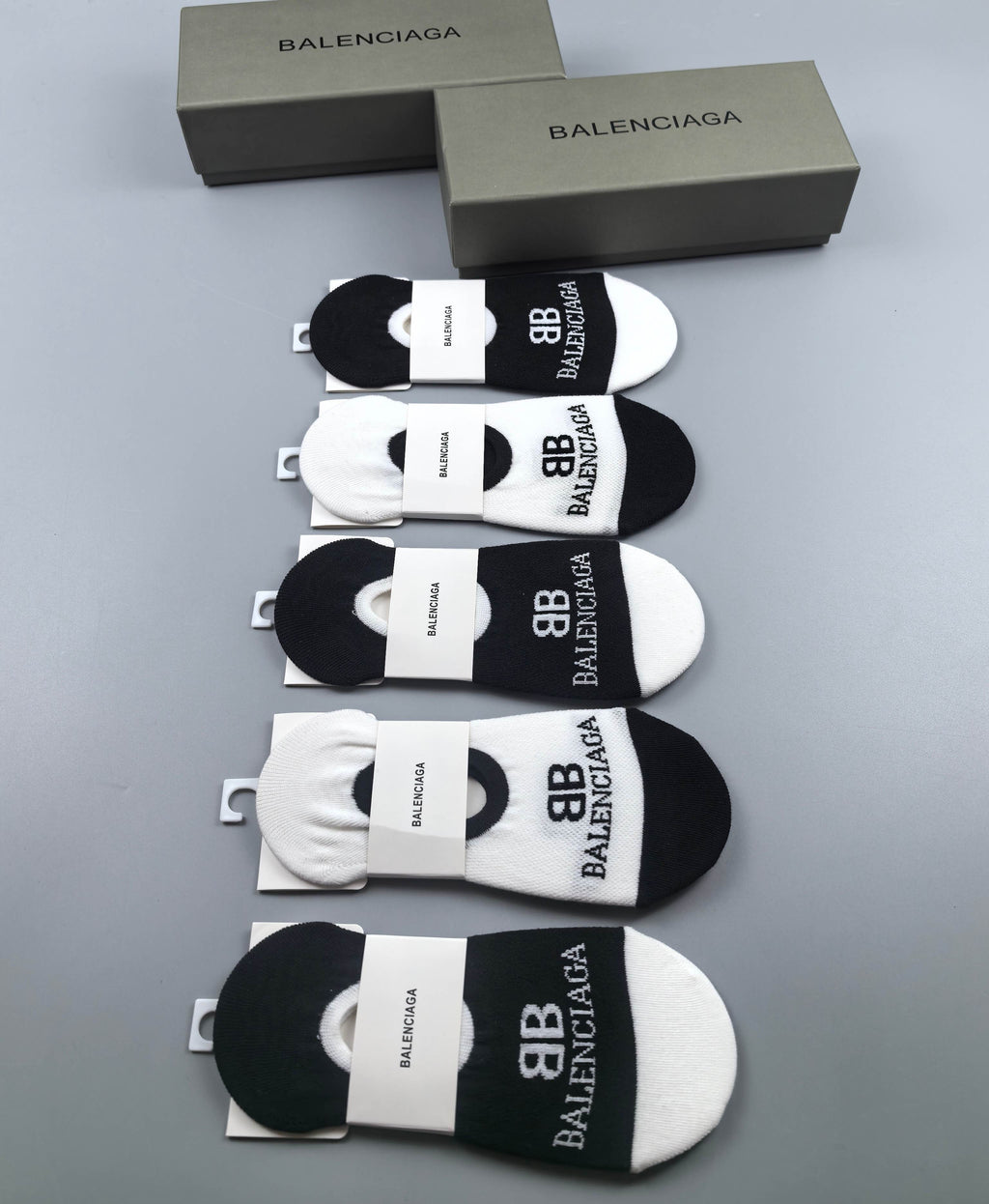 Balenciaga mixed bb lettering ankle socks - view 2