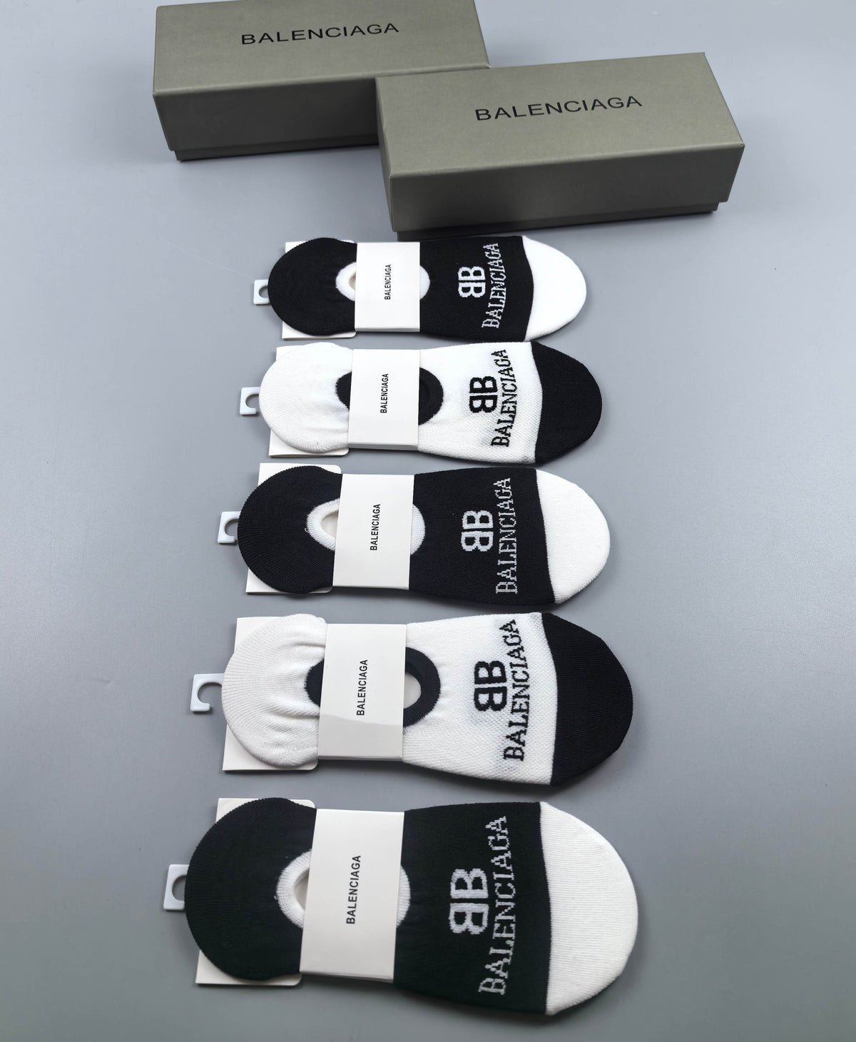 Balenciaga mixed bb lettering ankle socks - view 2