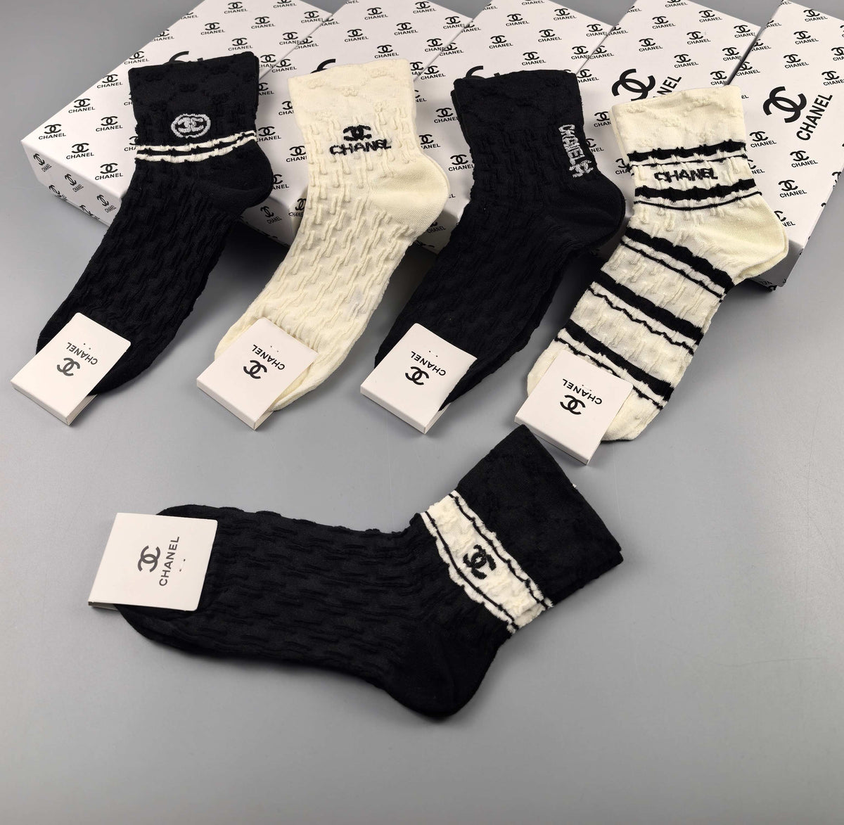 Chanel cable knit mixed stripes crew socks - view 4