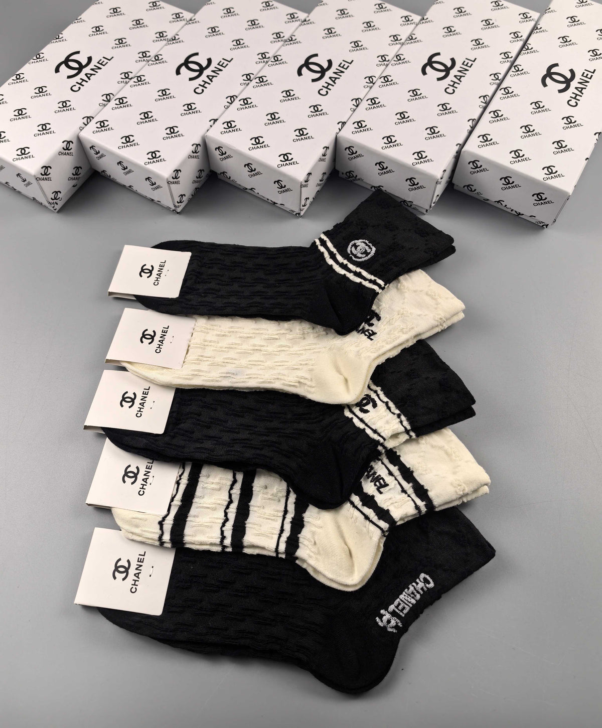 Chanel cable knit mixed stripes crew socks - view 2