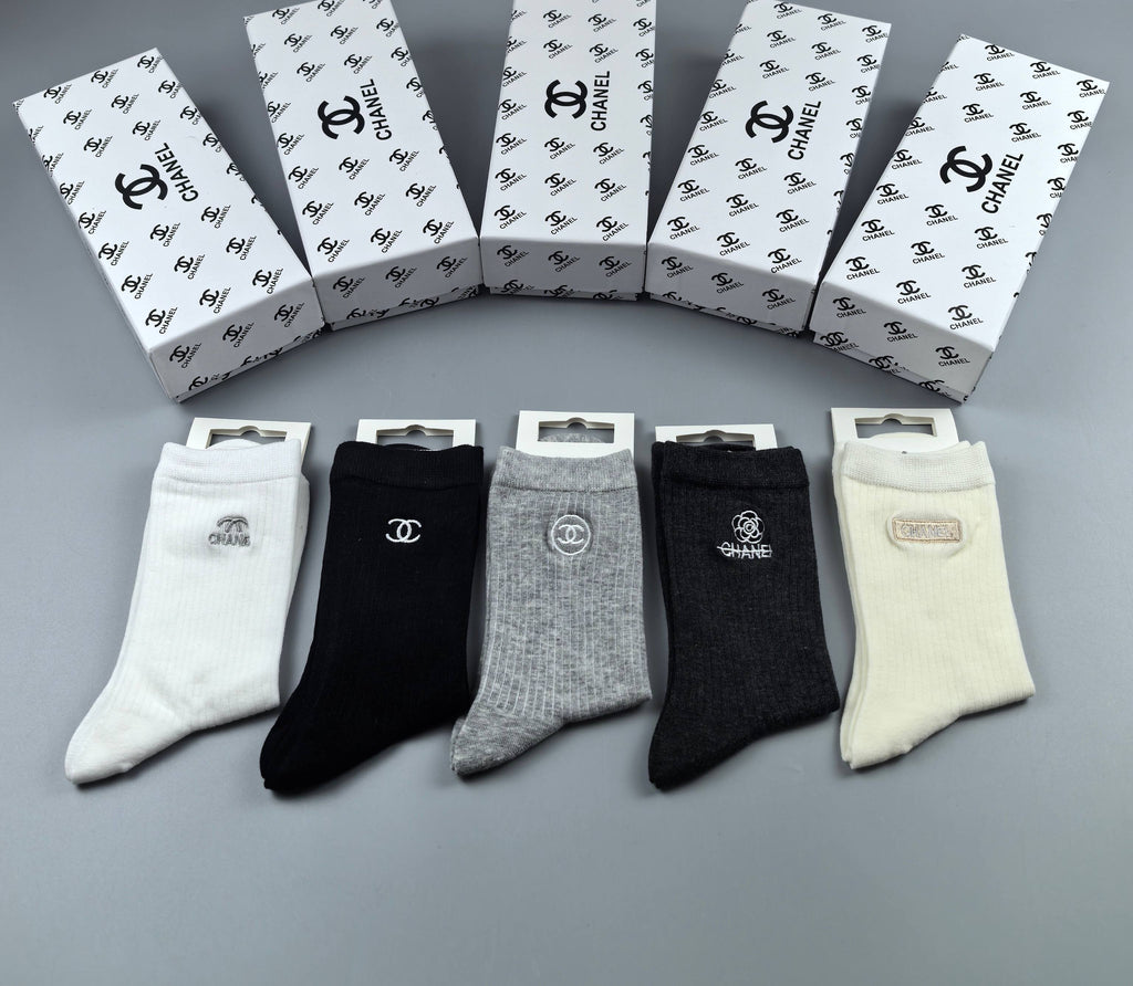 Chanel small side emblem neutrals crew socks - view 22