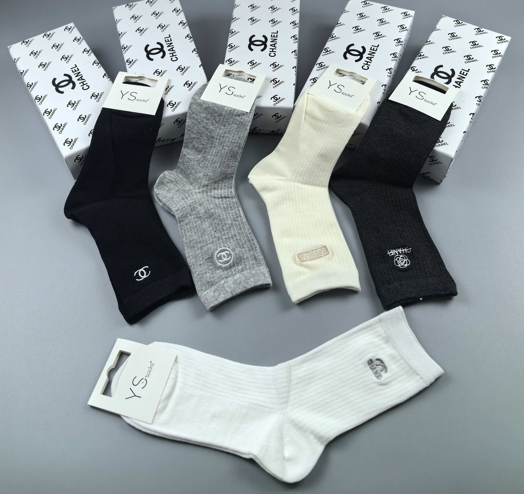 Chanel small side emblem neutrals crew socks - view 24