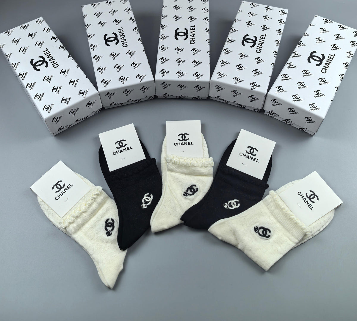 Chanel lace trim small emblem ankle socks - view 2