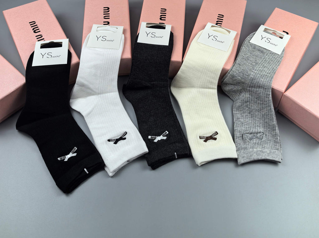 Miu Miu small bow accent crew socks, image 4