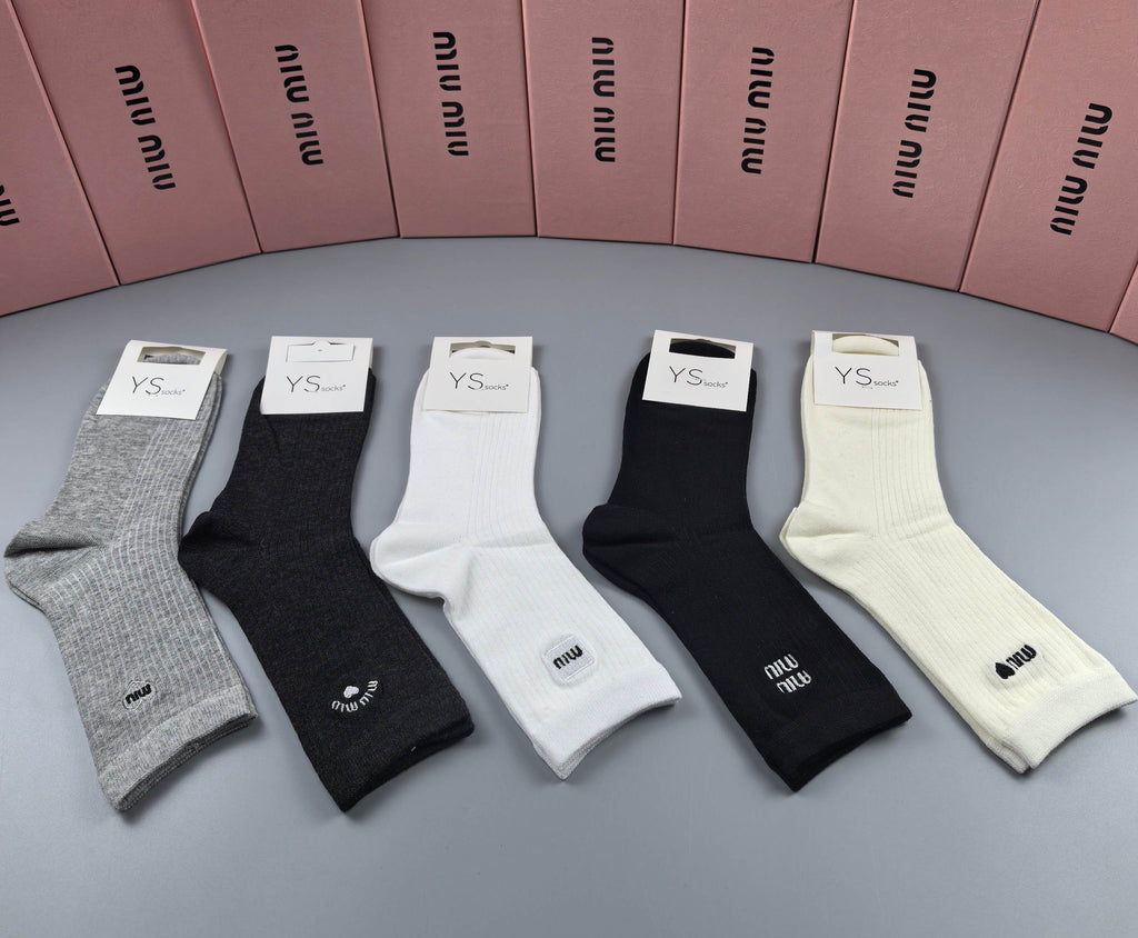 Miu Miu neutral mini graphic crew socks, image 9