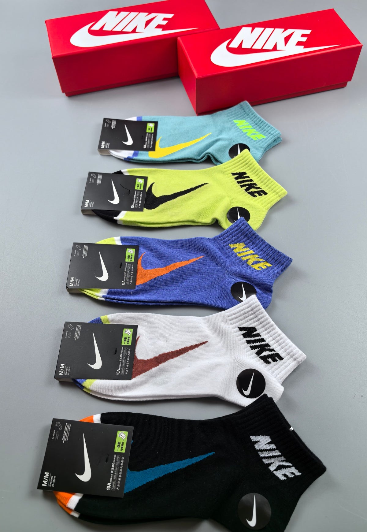 Nike vivid contrast logo ankle socks, image 1