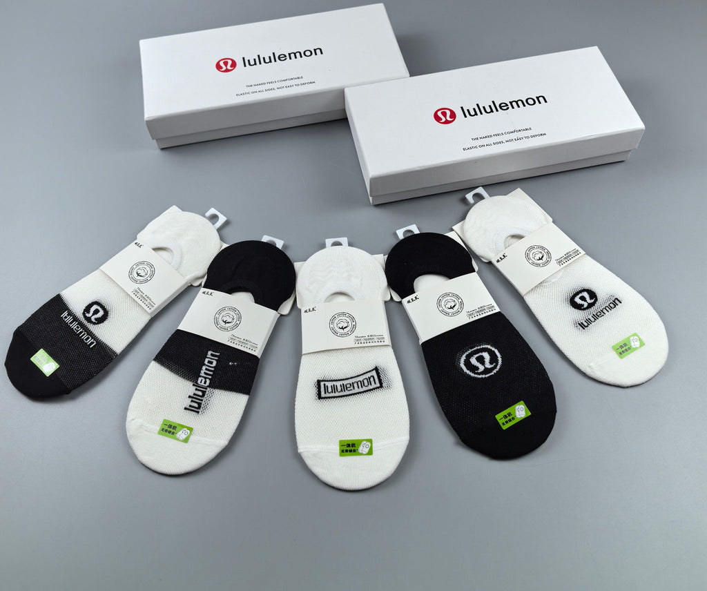Lululemon monochrome minimal liner ankle socks - view 4