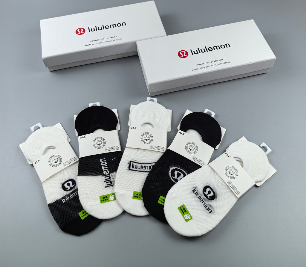 Lululemon monochrome minimal liner ankle socks - view 5