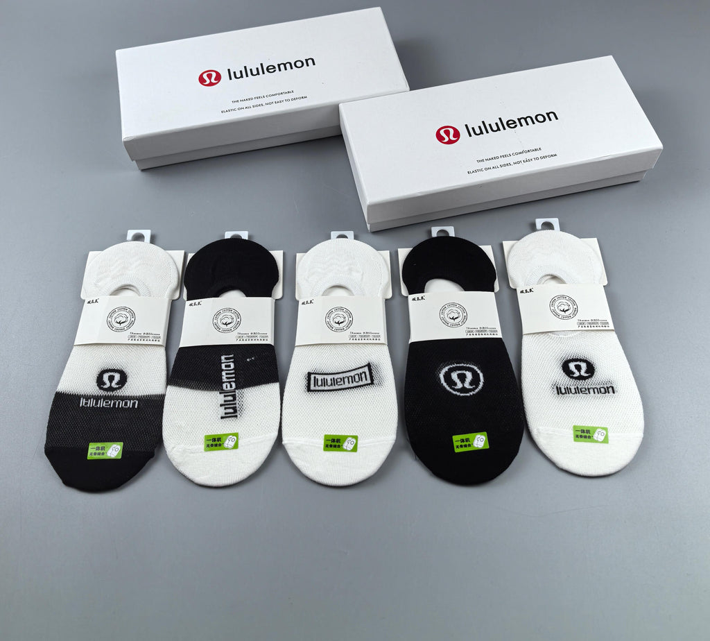 Lululemon monochrome minimal liner ankle socks - view 6