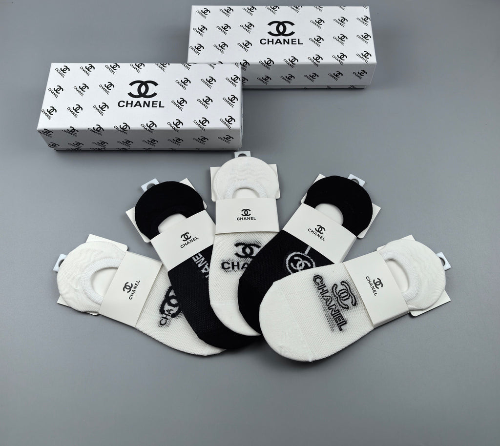 Chanel low cut mixed emblem ankle socks - view 7