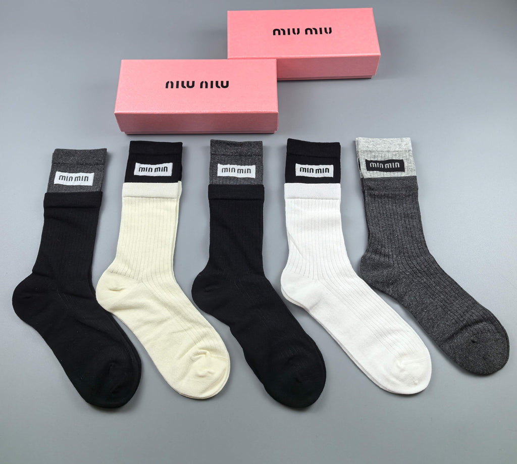 Miu Miu neutral rectangular label socks, image 5