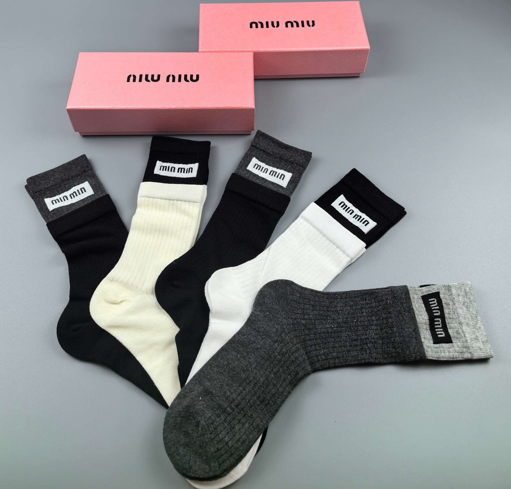 Miu Miu neutral rectangular label socks, image 3