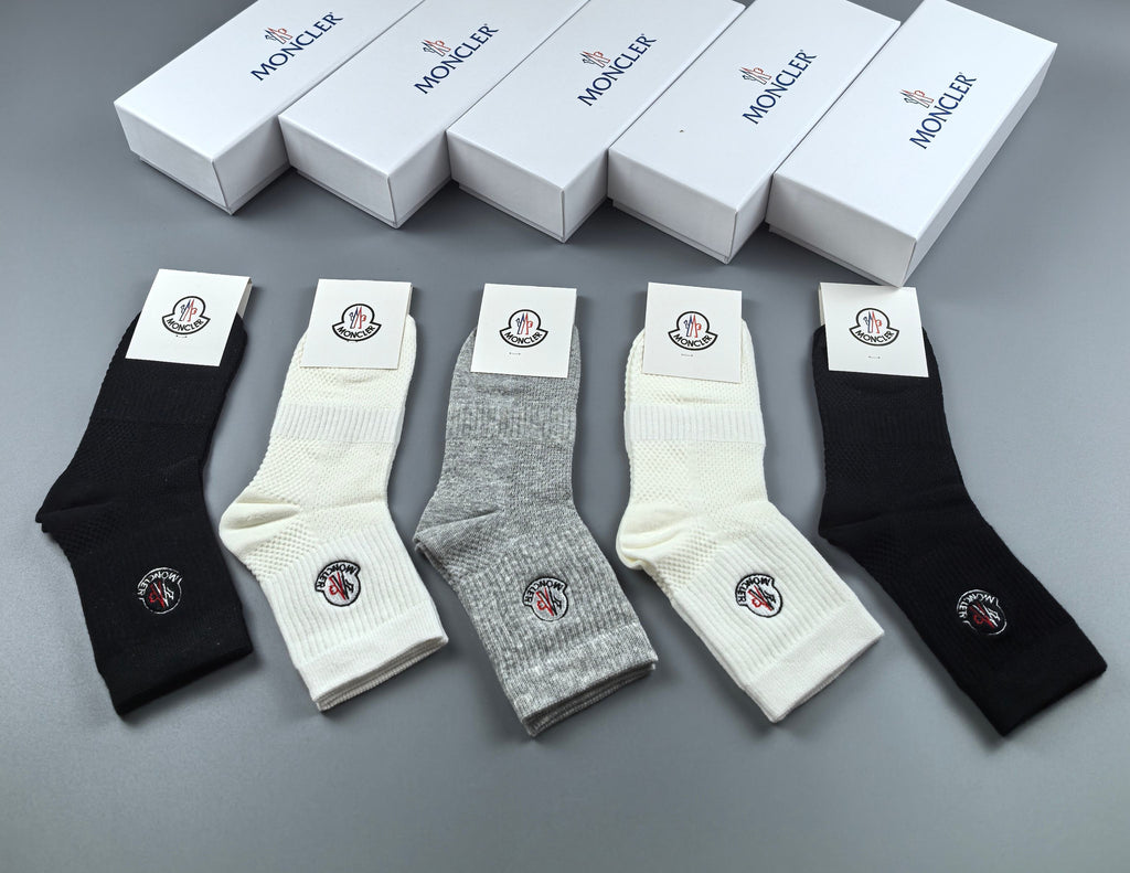 Moncler neutral ribbed small crest crew socks - view 4