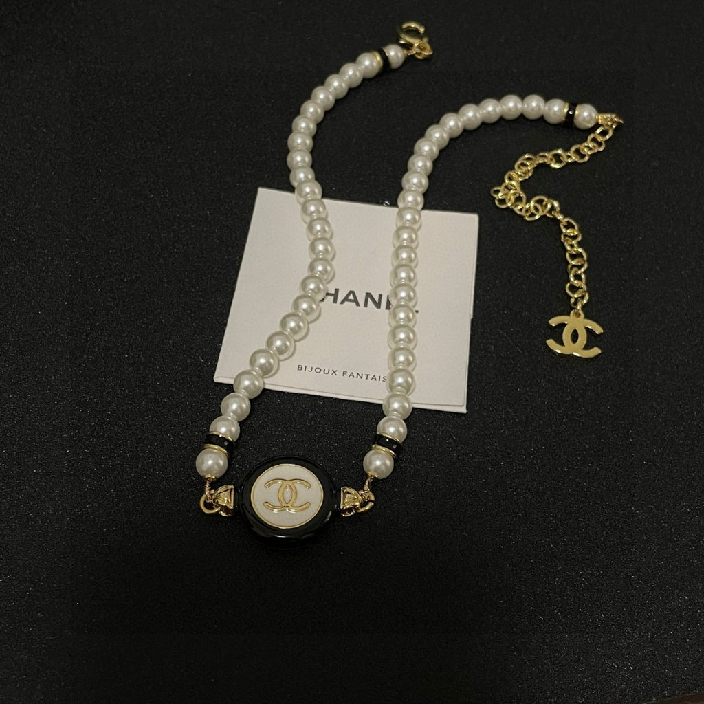 Chanel Interlocking C Pearl Necklace - album image 9
