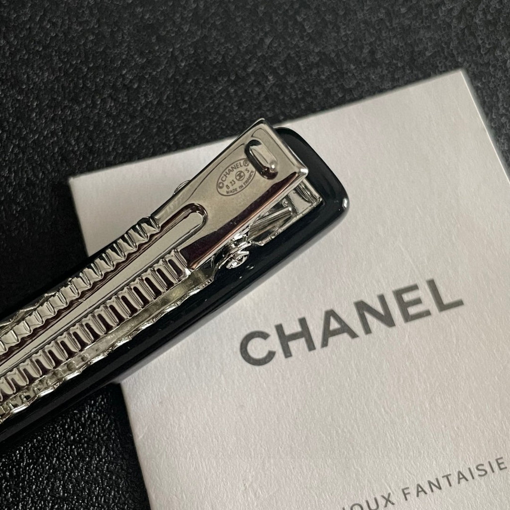 Chanel Interlocking C Hair Barrette - album image 7