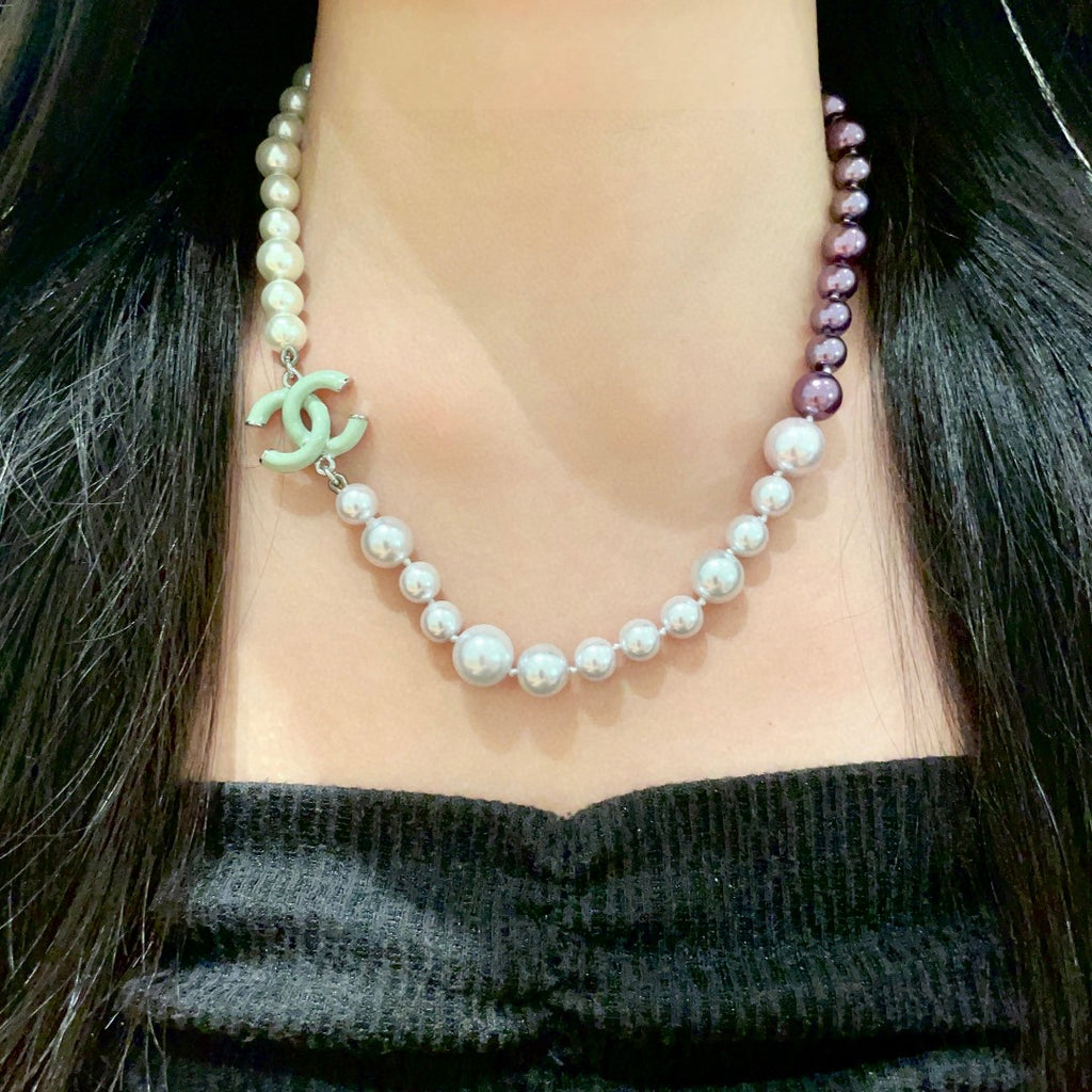 Chanel Interlocking C Pearl Necklace - album image 3