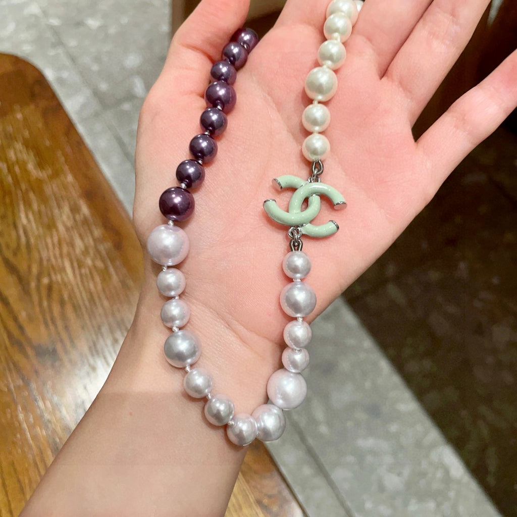 Chanel Interlocking C Pearl Necklace - album image 4