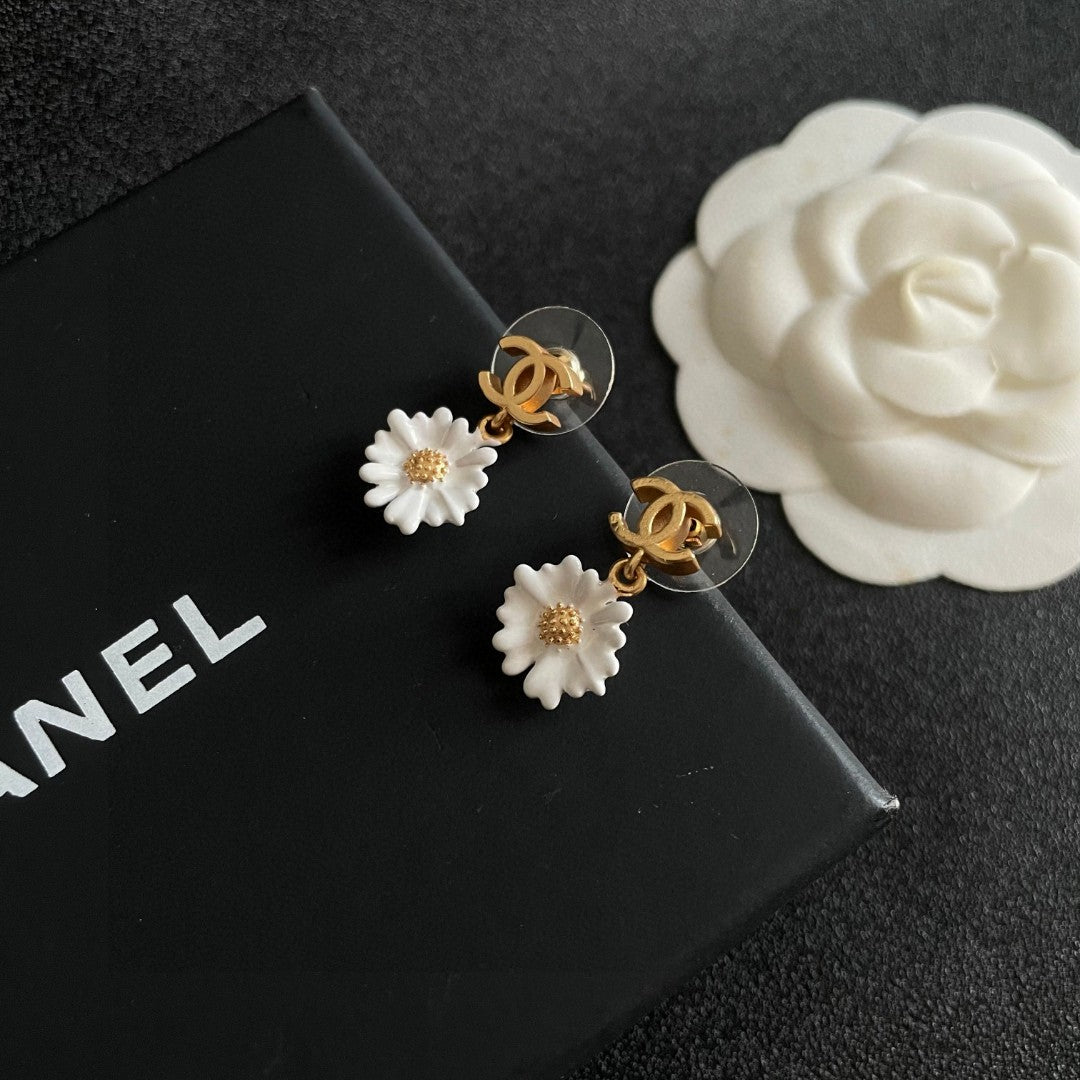 Chanel Interlocking C Camellia Earrings - album image 5