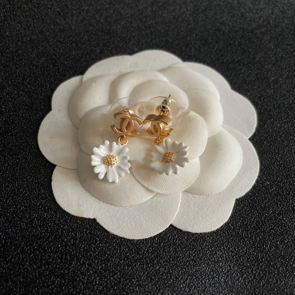 Chanel Interlocking C Camellia Earrings - album image 6