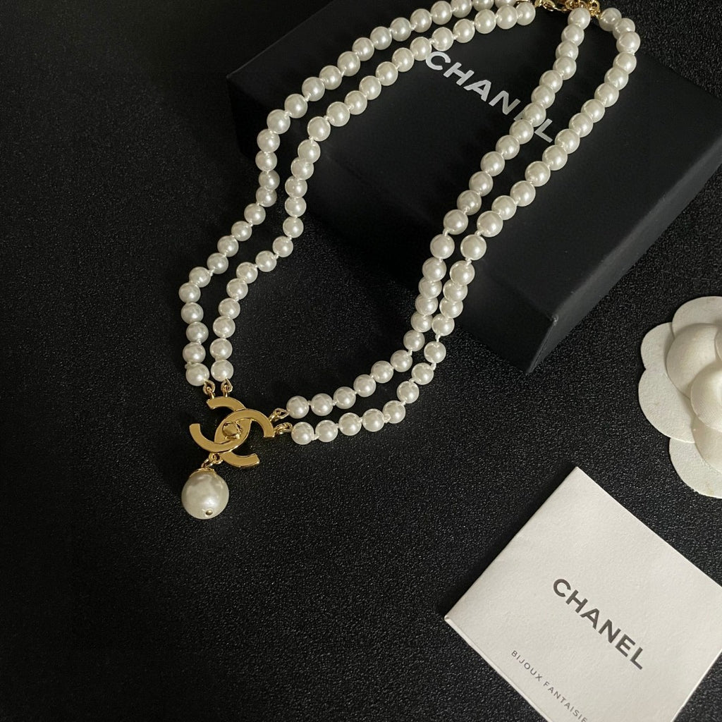 Chanel Double-Strand Pearl and Green Drop Necklace - album image 5