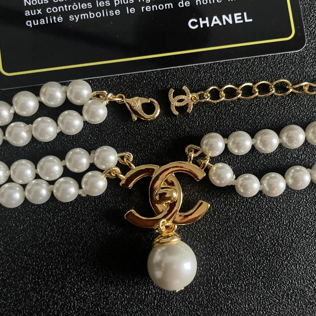 Chanel Double-Strand Pearl and Green Drop Necklace - album image 7