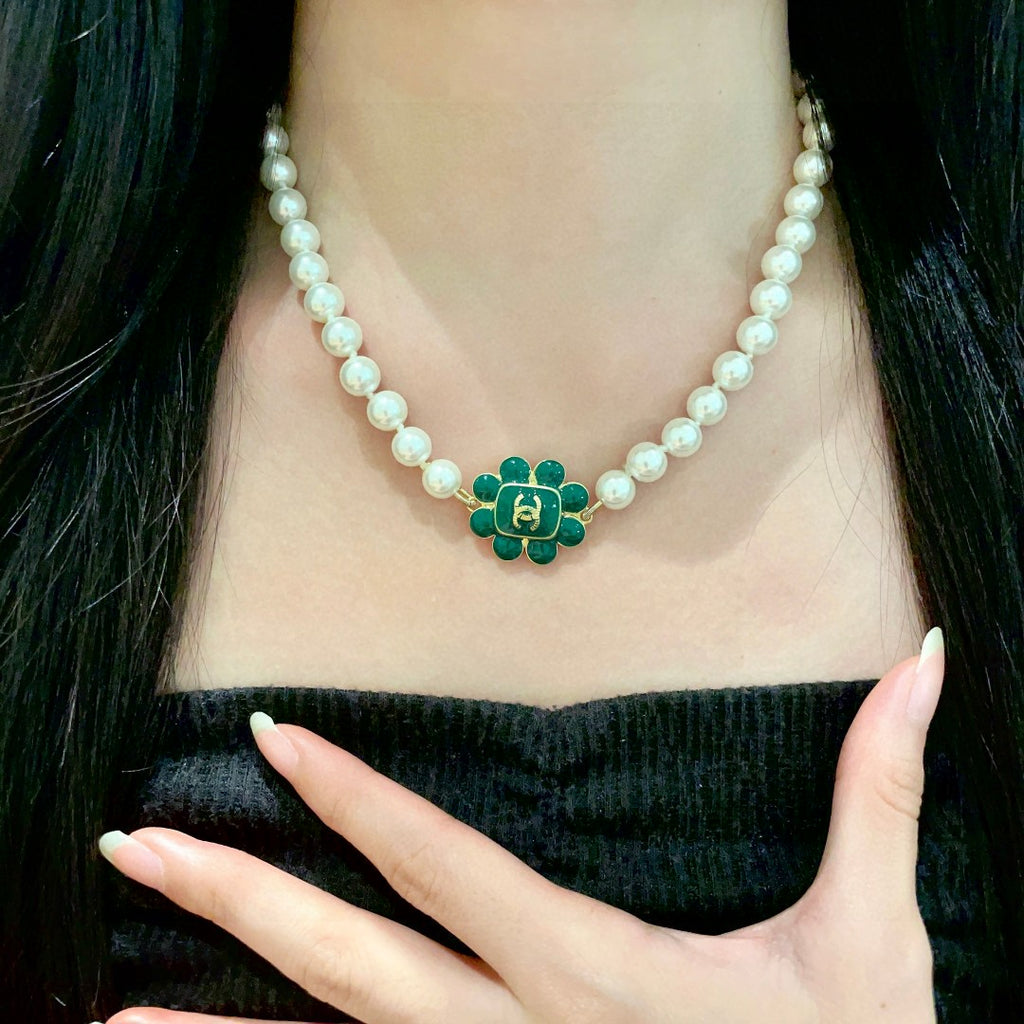 Chanel Interlocking C Pearl Necklace - album image 2