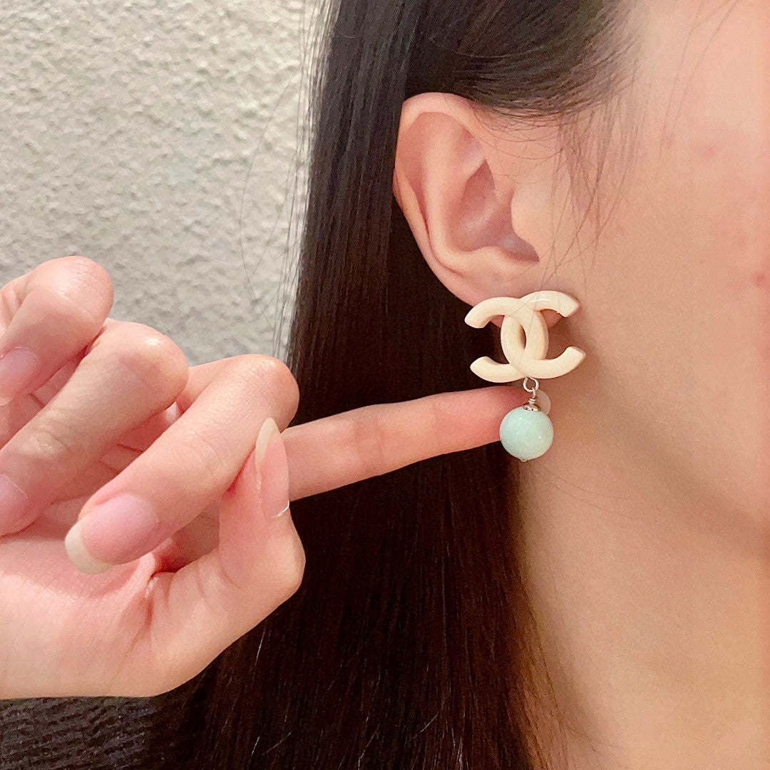 Chanel Interlocking C Pearl Earrings - album image 2
