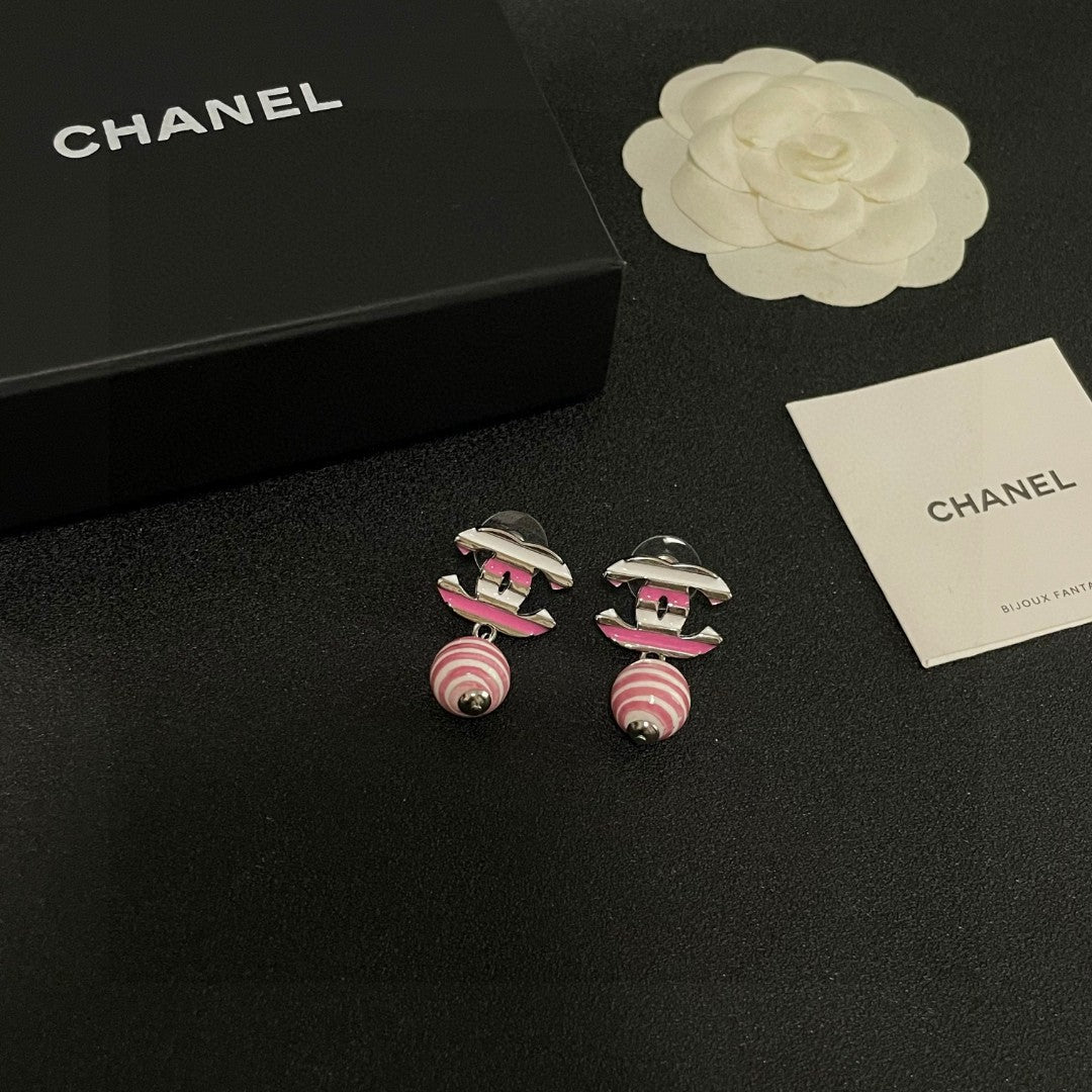 Chanel Interlocking C Earrings - album image 6