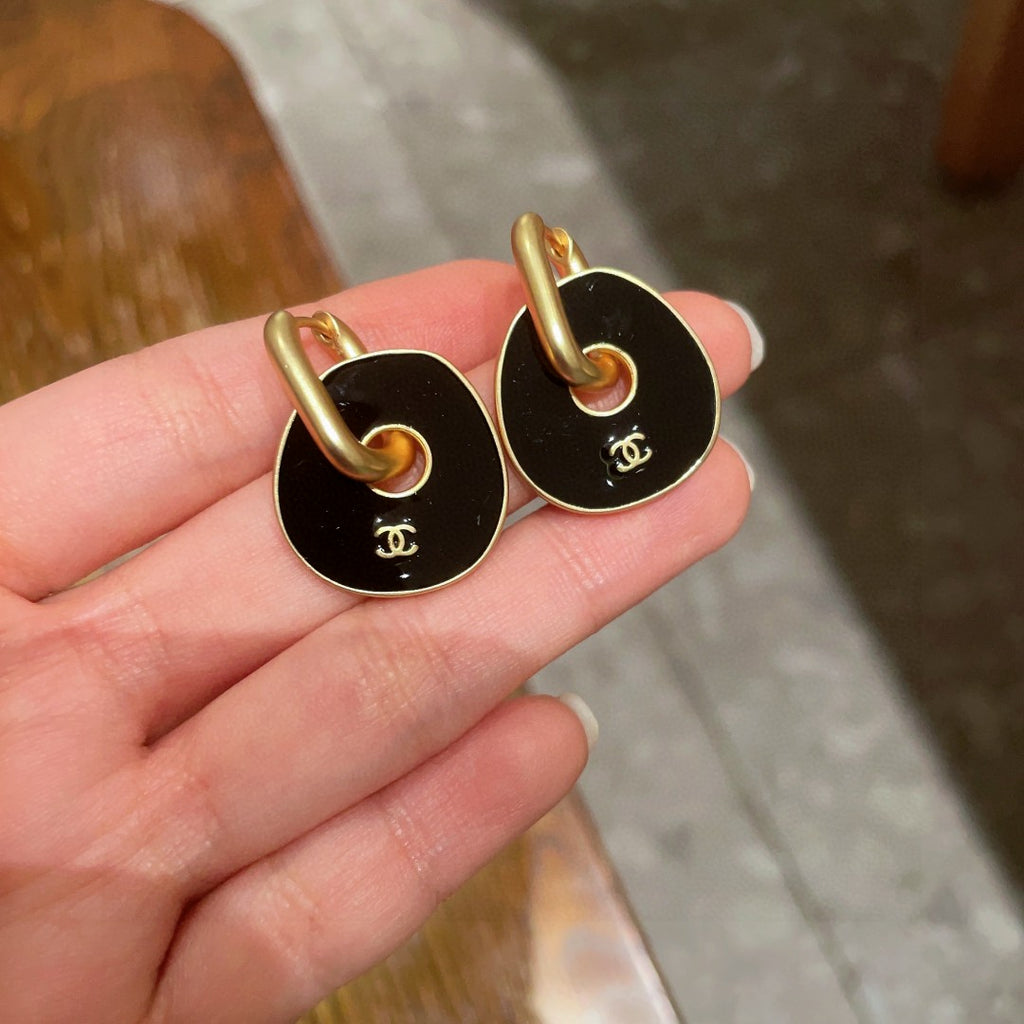 Chanel Interlocking C Earrings - album image 4