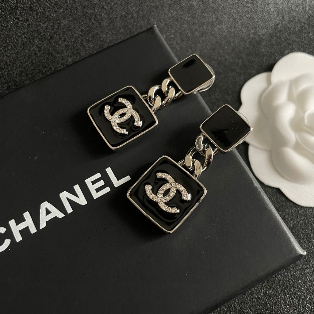 Chanel Interlocking C Chain Earrings - album image 9
