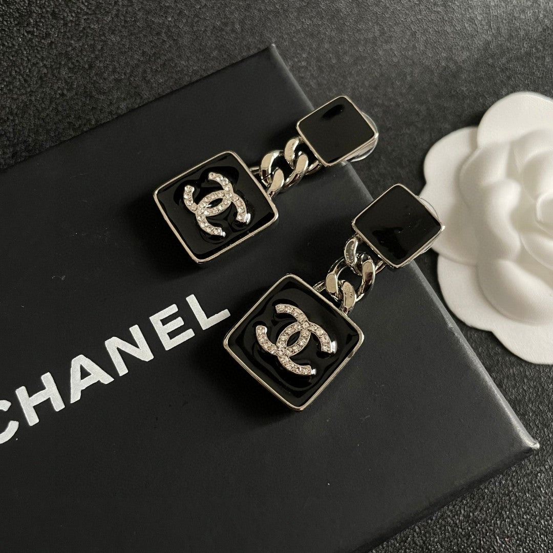 Chanel Interlocking C Chain Earrings - album image 9