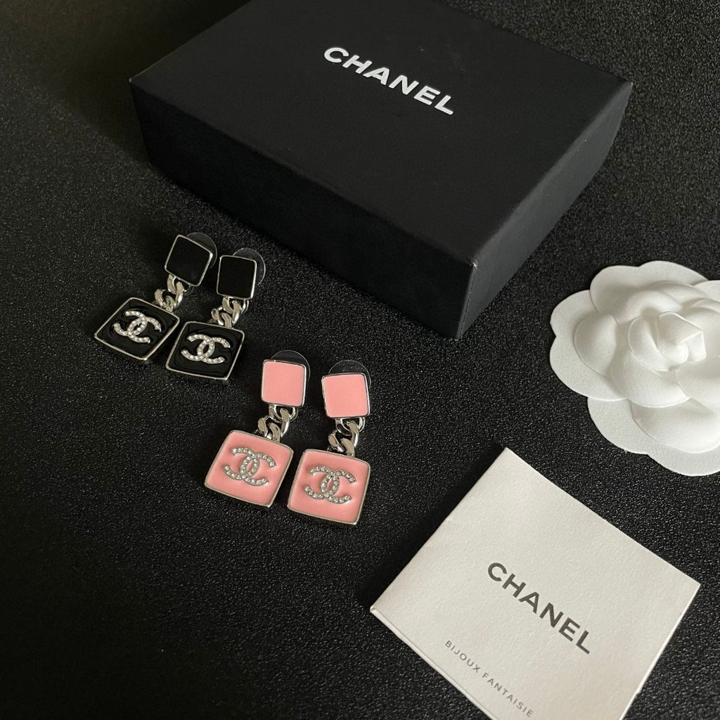 Chanel Interlocking C Chain Earrings - album image 10