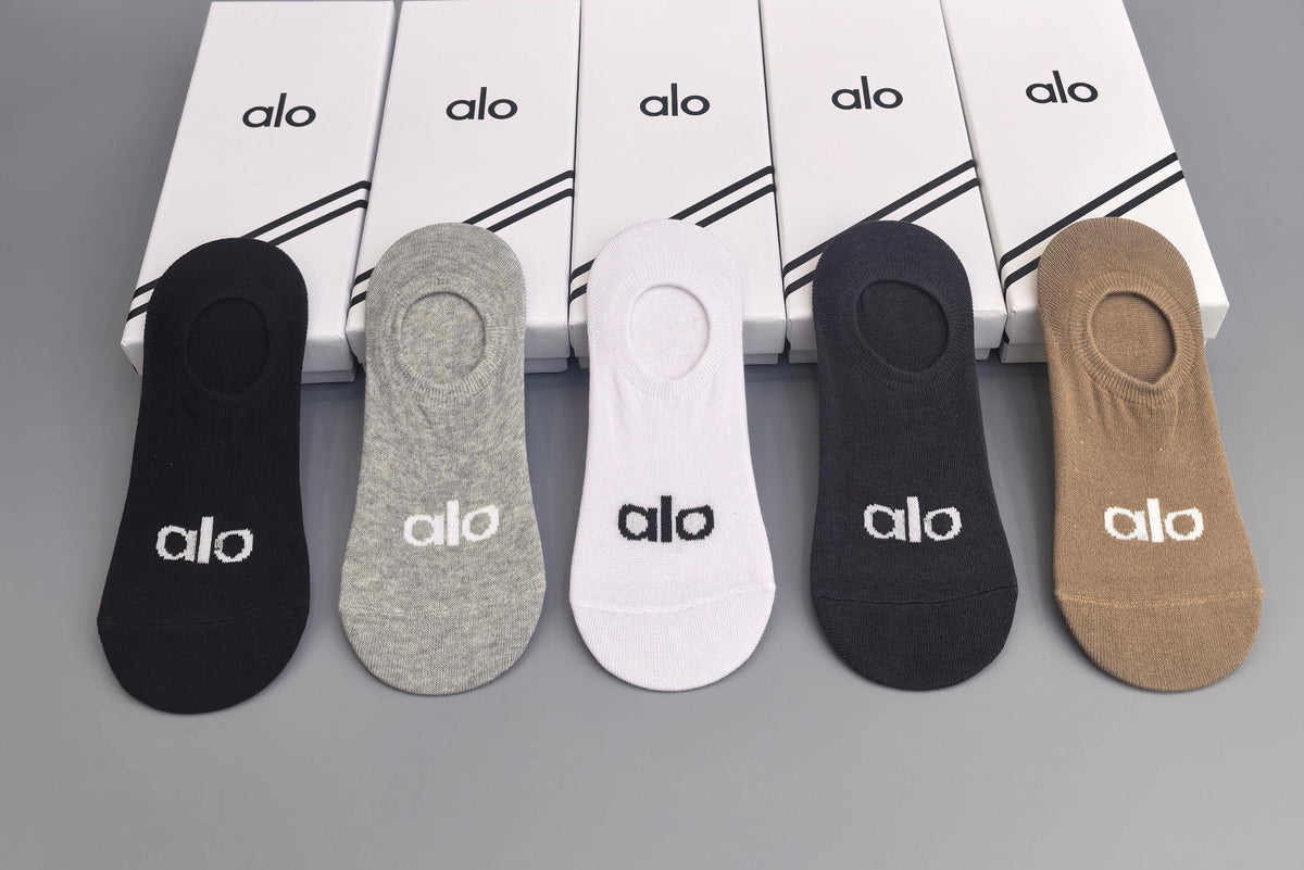 ALO Low Cut Socks with Logo Details in Neutral Colorways - image 6